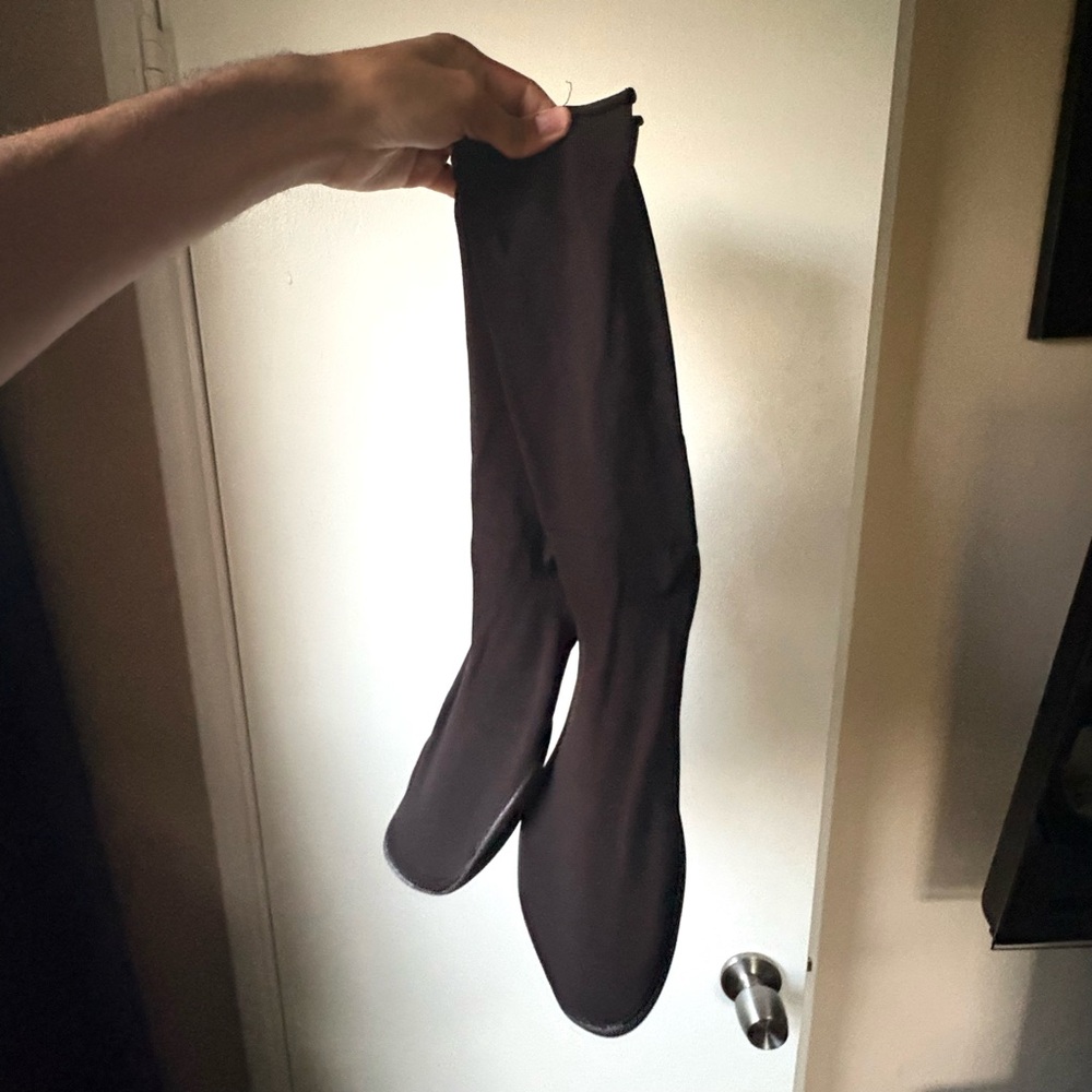 Yeezy Pods